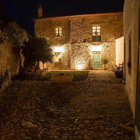 Cortis Antigas Bed & Breakfast 3*