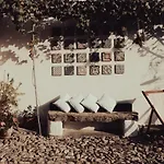 Cortis Antigas Bed and Breakfast