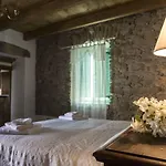 Cortis Antigas Bed and Breakfast Gesturi