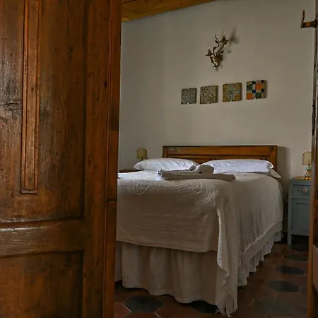 Cortis Antigas Bed and breakfast Gesturi