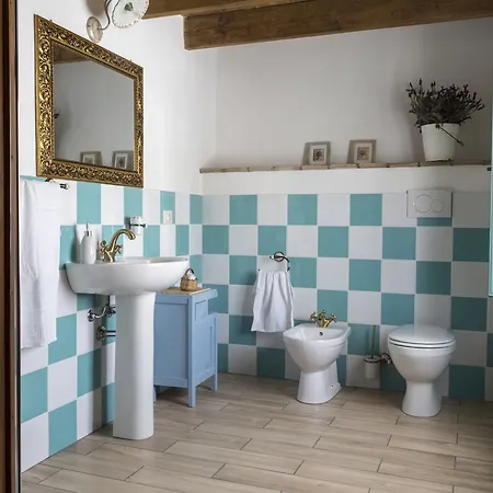 Cortis Antigas 3* Gesturi