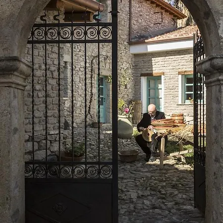 Cortis Antigas Bed and Breakfast 3*