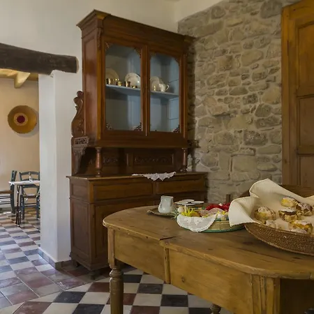 Cortis Antigas Bed and breakfast Gesturi