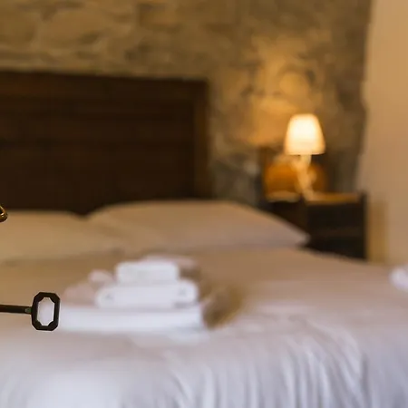 Cortis Antigas Couette-café 3*